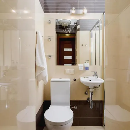 Studio Krowoderska By Renters Apartamento Cracovia